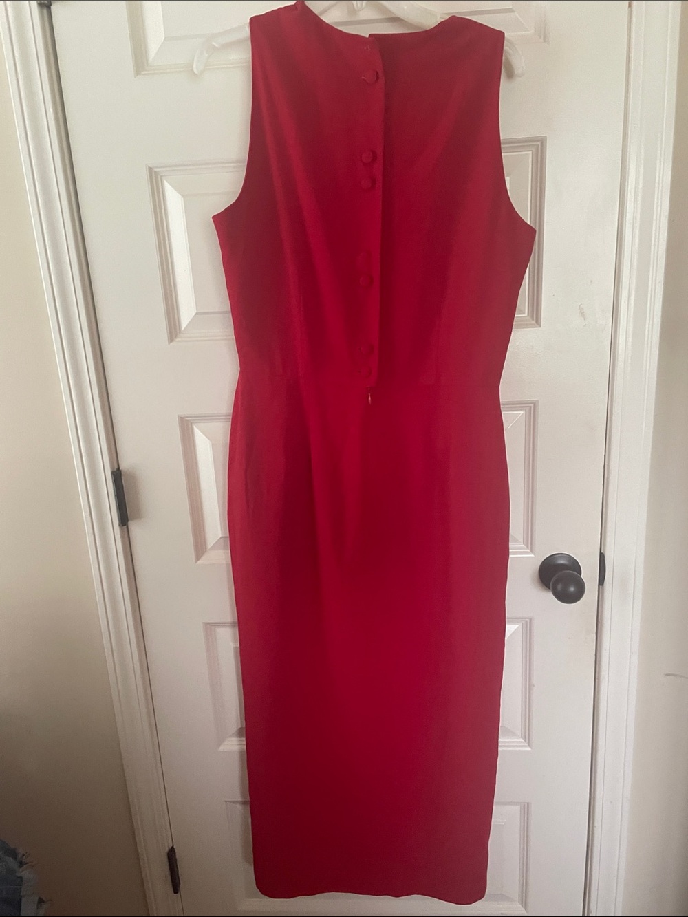 Jones New York Sleeveless Red Midi Sheath Dress with Button-Back